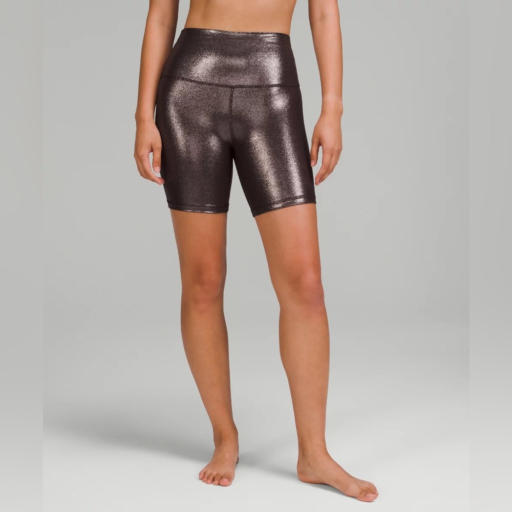 Lululemon Align™ High-Rise Short 6"
Shine Sz 4 - Picture 3 of 5